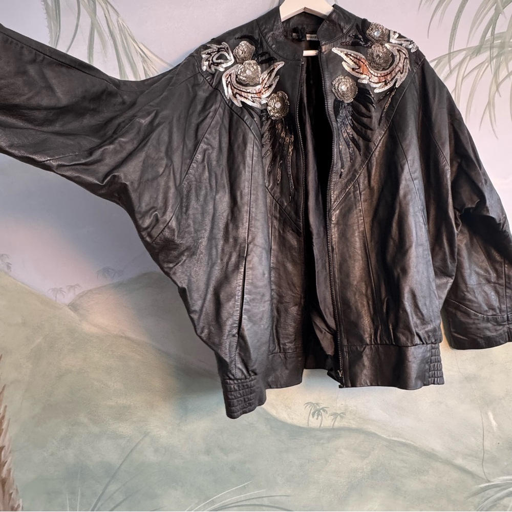 Embroidered Black Leather Jacket vintage size M - Picture 3 of 11